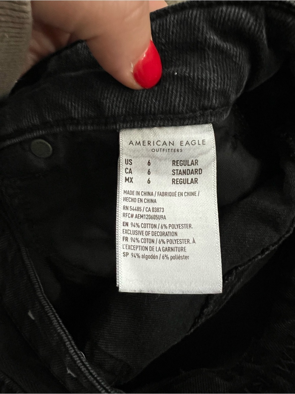 American Eagle Outfitters Women's Black Distressed High Rise Jeans - Picture 5 of 6